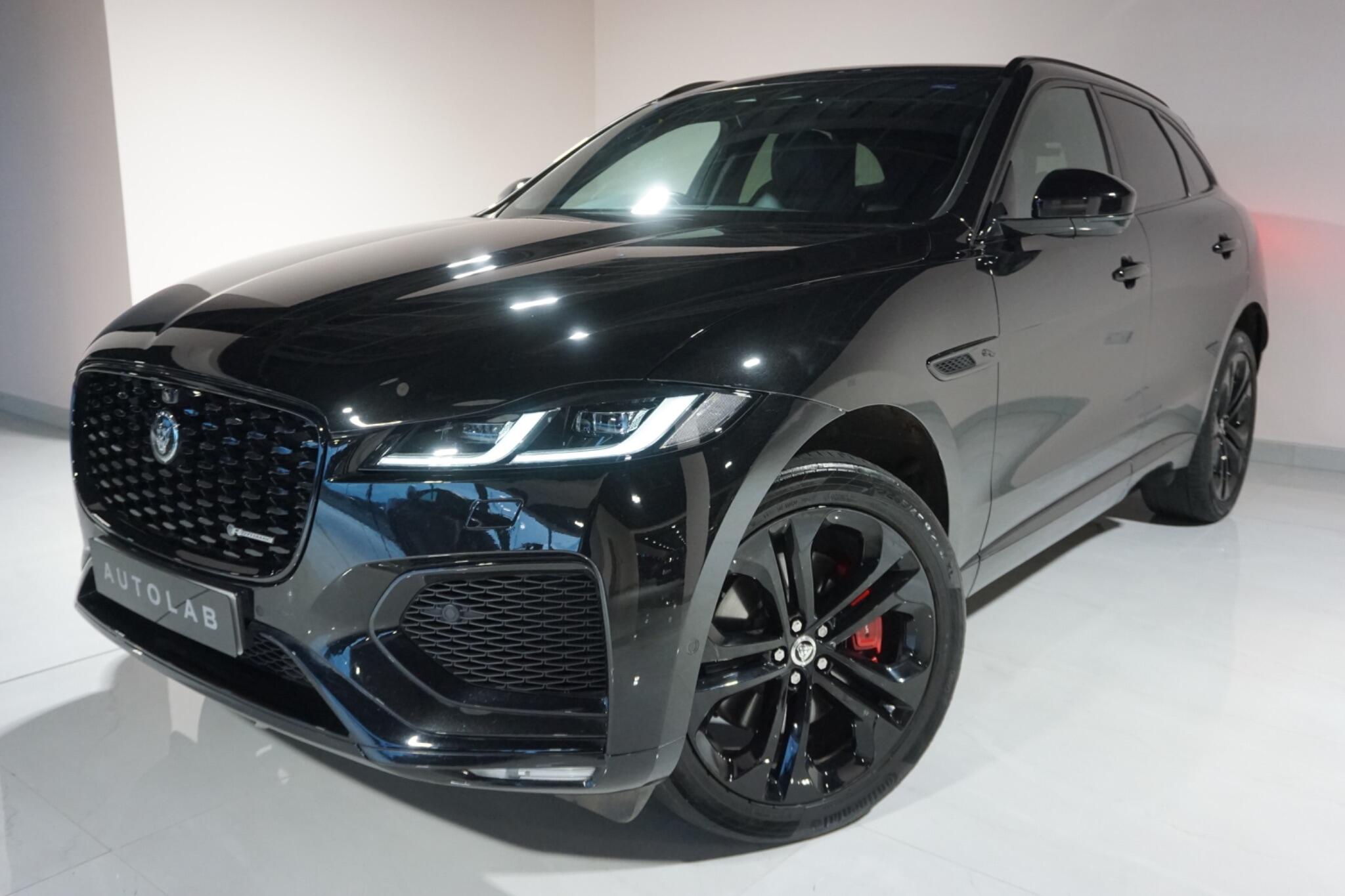 Jaguar F-PACE 3.0 D300 MHEV R-Dynamic HSE Black SUV 5dr Diesel Auto AWD Euro 6 (s/s) (300 ps)